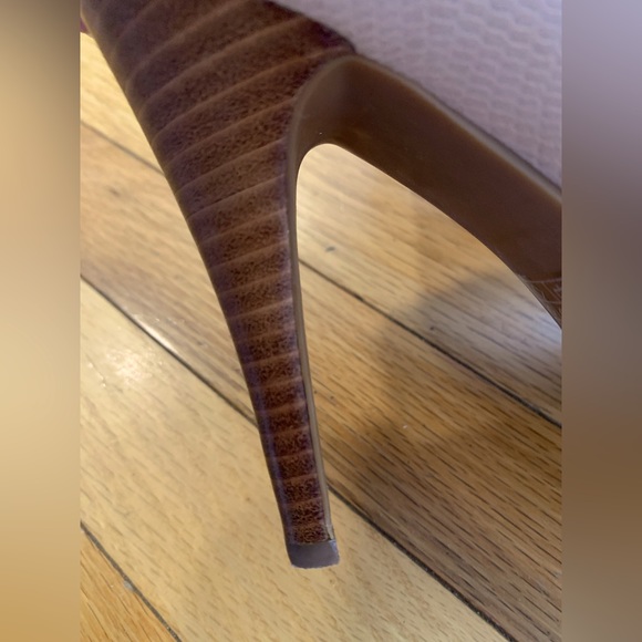 Nude Leather Pumps - Picture 4 of 5